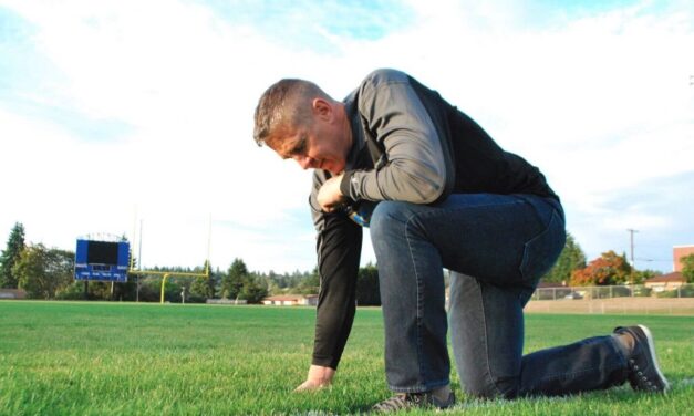 Football Coach Joe Kennedy Declares Victory, Reflects on Moment He Prayed Again on the Field: ‘We Invited God Right Back Into Our Schools’