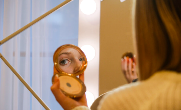 ‘Instagram moms’ are facilitating paedophiles — report