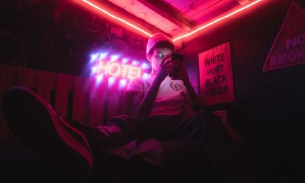 How Social Media Fuels the Transgender Social Contagion