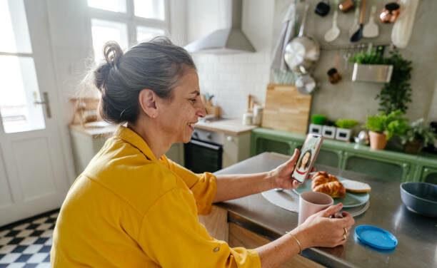 A Broken Bond: The Pain of Mother-Child Estrangement