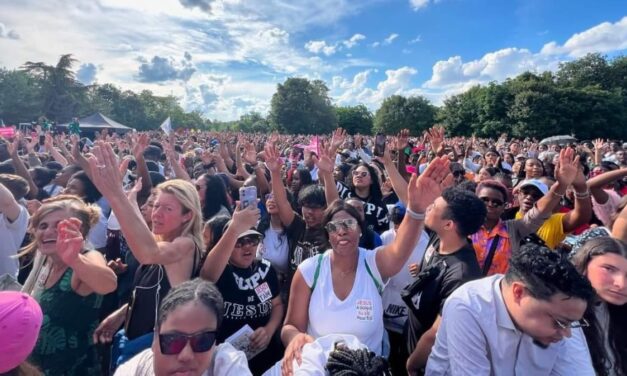 Over 20,000 march for Jesus in Paris