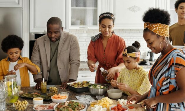 Defying the trend: mothers of large families