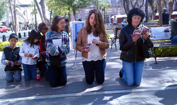 Pro-Life Group Heads to Supreme Court to Defend Right to Pray Outside Abortion Centers