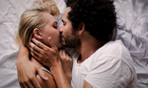 10 Differences Between Healthy Sex and the Sex in Porn