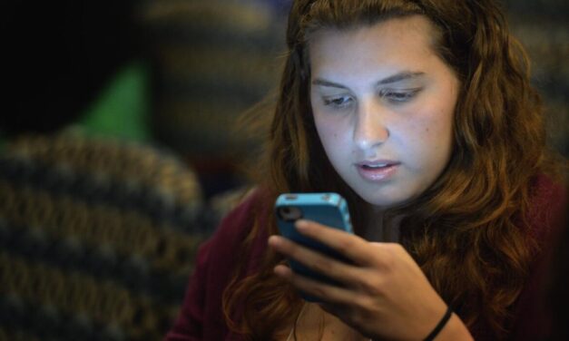School smartphone, social media bans, gain momentum across US