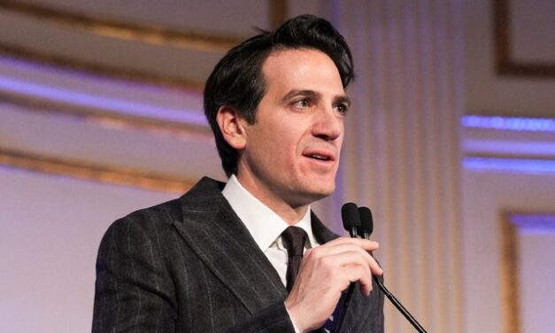 Plastic surgeon apologizes for failing to ‘speak up’ against youth trans surgeries at major NYC hospital