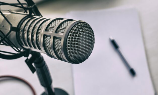 Pew report finds that one-fourth of U.S. radio stations have a faith focus