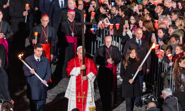 At the Colosseum, Pope Leo XIV urges the faithful to ‘live our lives as a journey’ in Christ’s love