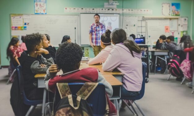 Parents Support Pausing AI in Schools By 3-to-1