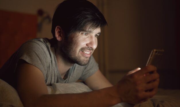 From Coping to Compulsion: How Screens Shape Young Men’s Lives