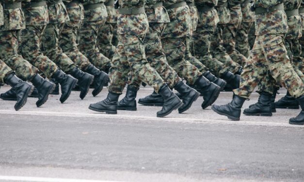 Military chaplain says prayer ban is demoralizing for Canadian armed forces