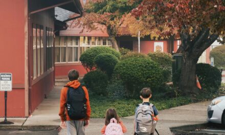 Oregon Mom Challenges School District over Christian Curriculum Reimbursement Ban
